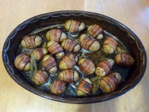 Mini pommes de terre à la poitrine fumée et aux feuilles de laurier