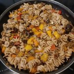 Fusilli à l’aubergine et aux poivrons